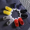 Atletische schoenen 2023 Spring Fashion Kids Boys Girls Canvas Comfortabele kinderen Peuter Casual Baby Sneakers