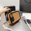 Designer pochette moda una borsa a tracolla borsa a tracolla da donna borsa a catena di lusso vera valigia tipo logo in metallo suoneria borsa per banchetti bicolore borsa baguette