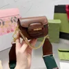 Kvinnors handväska designer en axelväska mode mini väska bred axel rem läder material khaki brun sadel väska lyx mini crossbody väska urse handväska