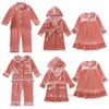 Chemise de nuit pour enfants de Noël Automne Hiver enfants pleuche pyjama maison Noël garçons filles à capuche ceinture arcs chemise de nuit peignoir Z5288