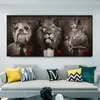 Czarny dziki lew w garniturze Obrazy płócienne