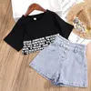 Kleding Sets Zomer Kinderen Meisjes Kleding Set Tiener Meisje Crop Tops T-shirt Denim shorts 2 stks Meisje Outfits Baby Meisjes Kleding 4 7 10 tot 12 jaar 230417