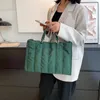 Axelväskor 2022 högkvalitativ nylon tygpåsar för kvinnor avslappnad stor axelväska vinterhandväska designer handväska crossbody väska lyxsäck