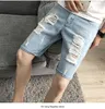 Mäns jeans 2023 sommar fem-punkts denim shorts män koreansk version av bekväma limliga smala byxor boutiquekläder enklare