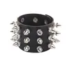 Charm Armband Punk Armband för män Kvinnor - Goth svart läder armband med metallspikade medarbetare justerbara