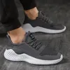 Zapatos de vestir Zapatos de los hombres de alta calidad zapatillas de deporte masculinas transpirables blanco moda gimnasio casual luz caminar más tamaño calzado zapatillas hombre 231117