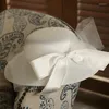 Coiffes blanc mariage chapeau Satin grand nœud Net fil rétro élégant mariée Simple haut français cage à oiseaux voile Fascinator 2023