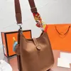مصمم H Hobo Evelyne Bag Women Cross Body Top Grain Leather Visples Pags Women Counter Bag Bag Bag Bagg Messenger Totes Fashion Metallic Pagags