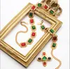 Halsketten mit Anhänger Hochwertiges, luxuriöses Glas-Retro-Gold-Set für Damen mit Halskette, Armband und Brosche