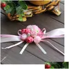 Outras festa de eventos fornecem 5 cores de cor de rosa artificial Flores de pulseira Bridesmaid Sisters Hand para decoração Prom Dhtqv