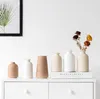 花瓶シンプルなセラミック花瓶のダイニングテーブル装飾結婚式の装飾北欧のホームリビングルームの装飾Vase Y23
