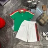 23ss garçons Polo Shorts costume enfants ensemble vêtements de créateurs pour enfants Logo à revers rayé Épissage de ruban Short à manches courtes convient aux vêtements de bébé