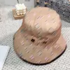 jesień kobiety skąpy brzegi luksusowy kapelusz mężczyźni skąpy hat hat zima uwielbia projektant aktywnego kapelusza dla kobiet logo czapka 18 listopada nowe