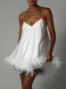 Günlük Elbiseler Seksi Elmas Zincir Spagetti Kayışı Tüy Mini Elbise Kadın Beyaz V Yaka Backless Gevşek Kulüp Akşam Parti