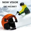 Capacetes de esqui Lua Profissional Capacete de esqui meio coberto de esporte integralmente esportes Man Women Snow Snowboard Snowboard Helmets com óculos visor 231116
