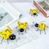 Decorative Objects Figurines 4PCS SET Metal Art Bumble Bee Backyard Garden Accent Wall Ornament 230418