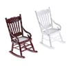 Cuisines jouer à la nourriture maison de poupée meubles miniatures blanc marron chaise à bascule en bois siège en corde de chanvre pour accessoires de maison de poupées jouets de décoration 230417