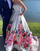 Arabie Saoudite Hiver Robe De Soirée Formelle 2k24 Bretelles Imprimé Floral Satin Ivoire Miss Pageant Bal Cocktail Gala Robe Mère De Mariée Mariage Invité Poches SH