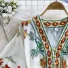 Sukienki swobodne 2024 Spring Fashion Holiday Retro malarstwo drukowane sukienki dla kobiet ubranie pasa pasa pasa szyi długa latarnia rękaw z paskiem mini sukienka