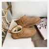 Australie Femmes Boot Designer Tasman Neige Hiver Bottes en peau de mouton Mode Dames Tazz Plate-forme Fourrure Pantoufles Femmes Classique Ultra Mini Daim Laine Cheville Bou