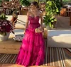 Fucsia Increspature a strati Tulle Prom Party Dress Sweetheart senza maniche Piega increspato Arabia Saudita Abiti da sera formali per compleanno Robe De Soiree