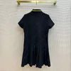2023 캐주얼 드레스 디자이너 삼각형 스커트 여성 여름 패션 슬림 버전 드레스 크기 S-L