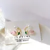 Boucles d'oreilles créoles transfrontalières romantique rose tulipe classique créativité A deux porter boucle d'oreille tempérament léger luxe pour les femmes