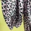Vestidos informales Maje con cuello en V y mangas 3/4 Vestido corto drapeado con estampado de leopardo para mujer