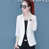 Kvinnors kostymer Spring Women Blazer Korean Stripe Femme Jackets Office Ladies Blazers Passar Casual Thin Single Button Slim Work