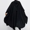 Fourrure femme Fausse Femme Hiver Noir Long Manteau Dames Coton Mode Cardigan Vestes Harjuku Cape À Capuchon Capes ponchos y capas mujer 231118