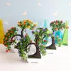 装飾的な花1PC人工緑の植物盆栽シミュレーションプラスチックスモールツリーポット植物ホームテーブルガーデンの装飾のための鉢植えの装飾品