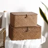 Paniers de rangement Boîte tissée en jonc de mer faite à la main Panier de finition aux algues avec couvercle Conteneur de serviettes cosmétiques pour le bain divers mx01161829 230418