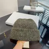 Luksusowy projektant wełniany kapelusz w stylu unisex w ciepłej jesieni i zimowej wypoczynku nowa moda wspinaczka na świeżym powietrzu i kapelusz narciarski