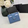 2022 Portafoglio corto Designer Porta carte Borsa Donna Portafogli uomo Porta monete Portamonete Custodia con cerniera Vera pelle di vacchetta Pochette Triangolo