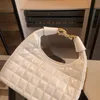 ホーボーアンダーアーム肩クレセントバッグチェーンショッピング女性ハンドバッグキルティング本革ビンテージバッグジッパー防水ハンドバッグ財布調整可能なストラップ