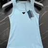 Kvinnors Prad Vest T -skjortor Designer Tank Camis Top Cotton Blend Vest Yoga Suit Sticked Fitness Sports Cultivate En's Moral Character Mini Femme Croped Medium Längd