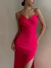 Abiti casual per le donne 2023 Summer Spaghetti Strap Gonna lunga rossa Scollo a V Sexy Fessura alta Stretto Stretch Silk Face Elegante abito da ballo