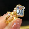 Pierścienie klastra Wysokiej jakości biżuteria styl dworzec eleganckie 14 -karatowe złote perły dla kobiet kwadratowy kamień szlachetny słodki prezent zaręczynowy