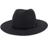 Bérets HT3588 printemps été chapeau de soleil ceinture en cuir large bord casquette de plage hommes femmes Panama mâle femelle paille Fedoras