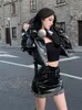 Robes de travail Network Celebrity 2023 Printemps Automne Fried Street Punk Moto Brillant Veste En Cuir Sac Hanche Glands Jupe Costume Femmes Chiffons