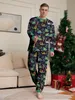 Family Matching Outfits 2024 Christmas Pajamas Set Santa elk Print Parent child Look 2 Pcs Suit Baby dog Romper Year Clothes 231118