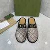 Projektant Slipper Men Canvas Calfskin MUL Zamknięte palce beżowe beżowe sandały Ebony Letni but z pudełkiem