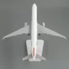 Aircraft Modle 20cm Boeing 777 Turkish Airlines Alloy Plan B777 med hjulmodell leksaker barn barn gåva för insamlingsdekorationer 231118