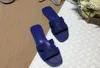 2023 Designer Slippers Vrouwen Sandaal Platte Slippers Zomer Echt Lederen Slipper Dames Strand Luxe Slides Krokodillenleer Glijbaan Outdoor mode Schoenen Met Doos 1