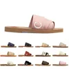 Mulher de verão branca branca preta rosa sandals lenhosos chinelos romanos pérolas pérolas slide wide mulas planas sandálias ladras de luxo de designer de luxo