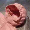 Enfants Filles Designer M0NCLER Truyeres Down Jacket Veste Rose Rose La doudoune confortable est fabriquée à partir de polyester recyclé pour les enfants