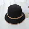 Baskenmützen Hut für Frauen Panama Sommer Eimer Stroh weibliche Casual Lady Cap Mädchen Sun Chapeu Feminino