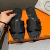 Zapatillas de mujer Sandalias de cuero de diseñador Sandalias planas de verano Flip Flop Diapositivas de piel de cocodrilo Sandalias de playa para mujer Zapatilla con caja