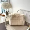 Sacs de soirée Mode Doux En Peluche Grand Sac Fourre-Tout Designer Panneaux Matelassé Femmes Sacs À Main De Luxe En Fausse Fourrure Épaule Big Shopper Sacs À Main 2023