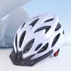 Cycling helmen fietsen fietshelmhelm cover verstelbare gesp bike ademende helm met achterlicht draagbare afneembare rand voor skateboard scooter p230419